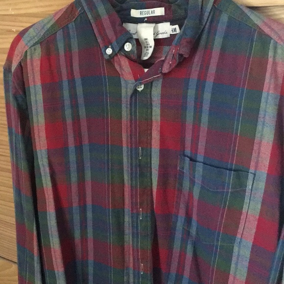 H&M Regular Fit Button Down Shirt - Picture 3 of 3